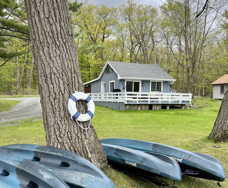 Cabin 9 exterior