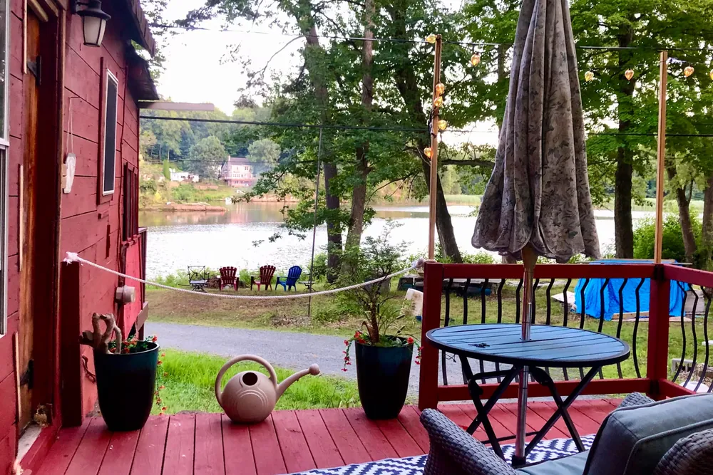 Deck and river view at Cabin 15